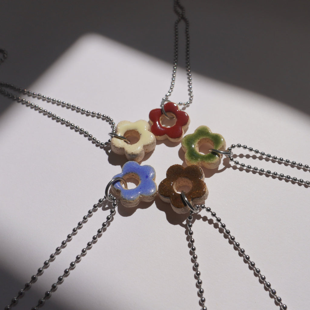 Small Daisy Chain